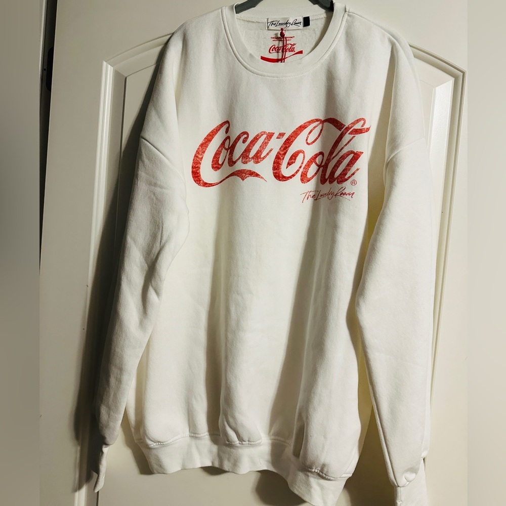 The Laundry Room NWT COCA COLA oversized  Sweatshirt - White